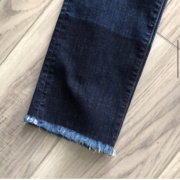 ✨ Cabi Jeans Slim Boyfriend Jeans - Picture 4 of 10